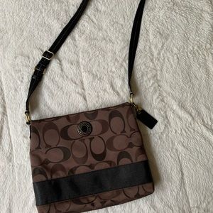 Authentic Coach purse, Barely Used!